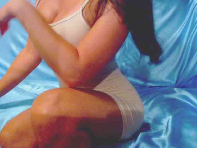 Ms_Mia webcam