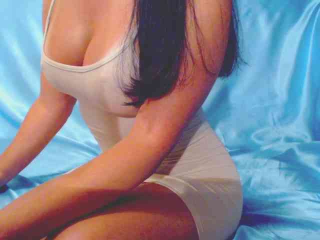 Ms_Mia webcam