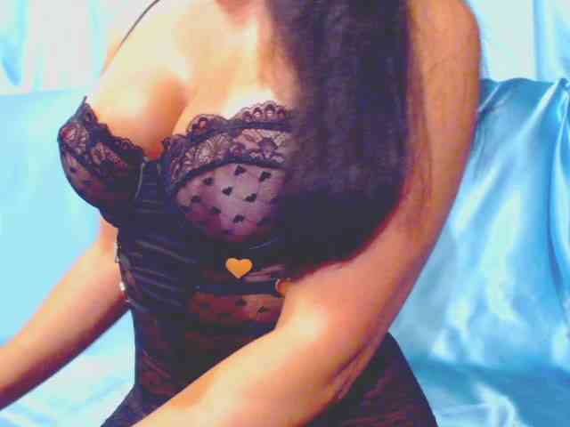 Ms_Mia webcam
