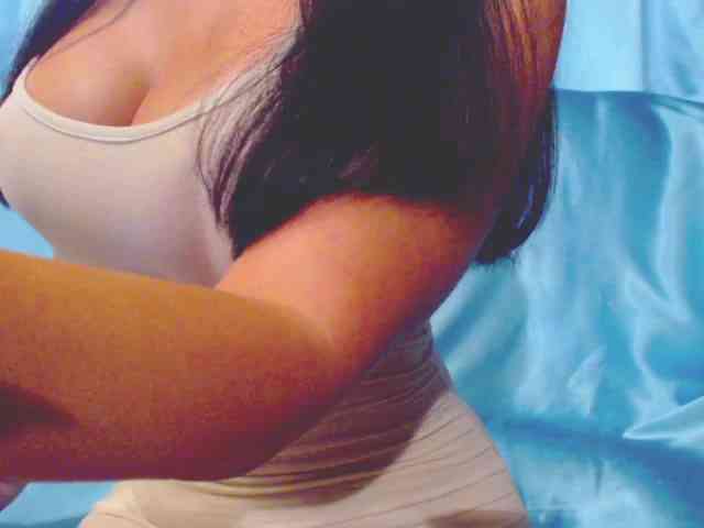 Ms_Mia webcam
