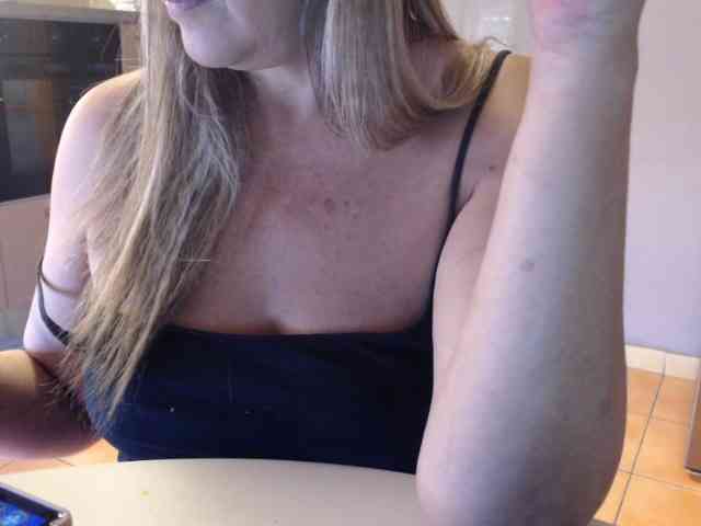 elsa29 Live Webcam on BongaCams elsa29 Live Webcam on BongaCams