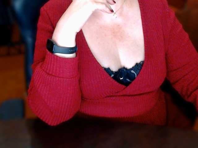 Alisa1917's BongaCams show and profile