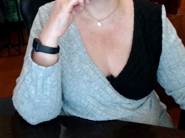 Alisa1917's BongaCams show and profile