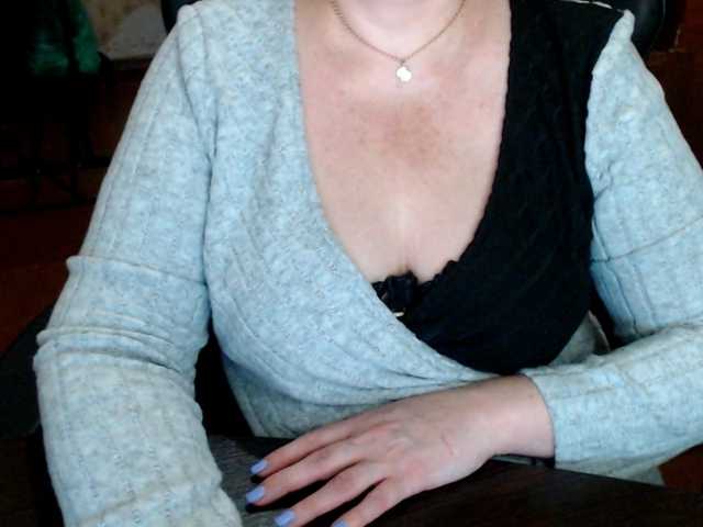 Alisa1917's BongaCams show and profile