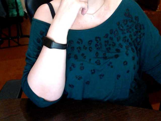 Alisa1917's BongaCams show and profile