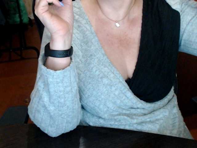 Alisa1917's BongaCams show and profile