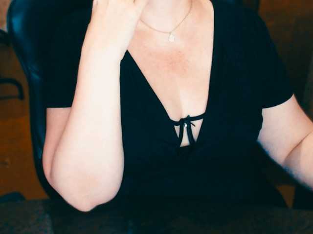 Alisa1917 webcam bongacams model stream image