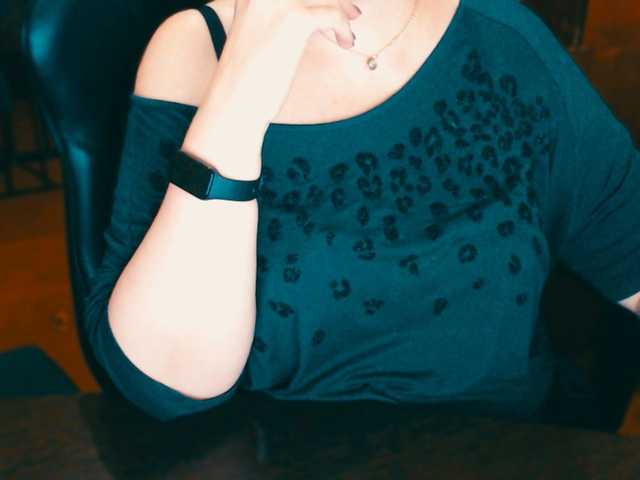 Alisa1917's BongaCams show and profile