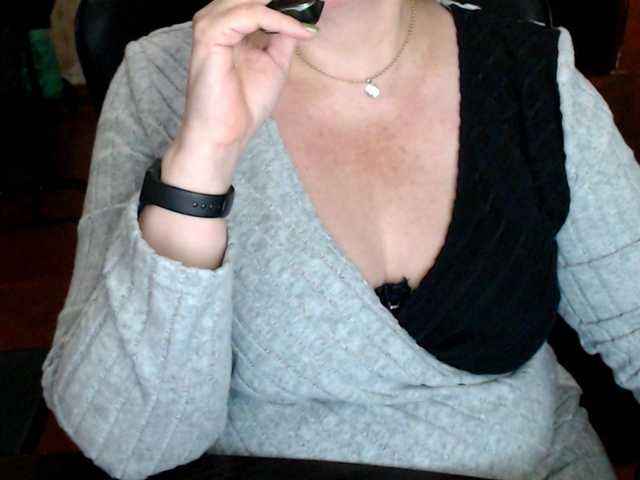 Alisa1917's BongaCams show and profile