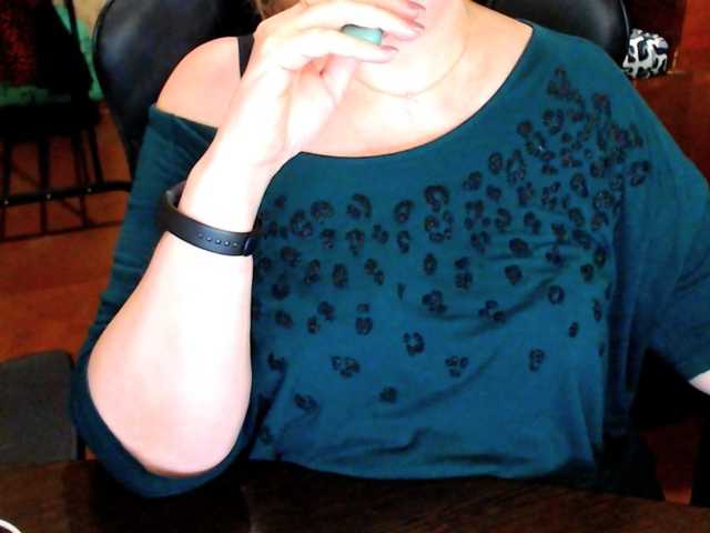 Alisa1917's BongaCams show and profile