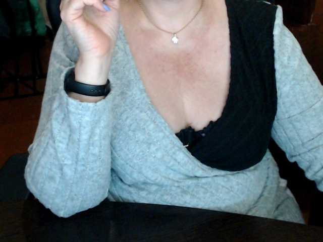 Alisa1917's BongaCams show and profile