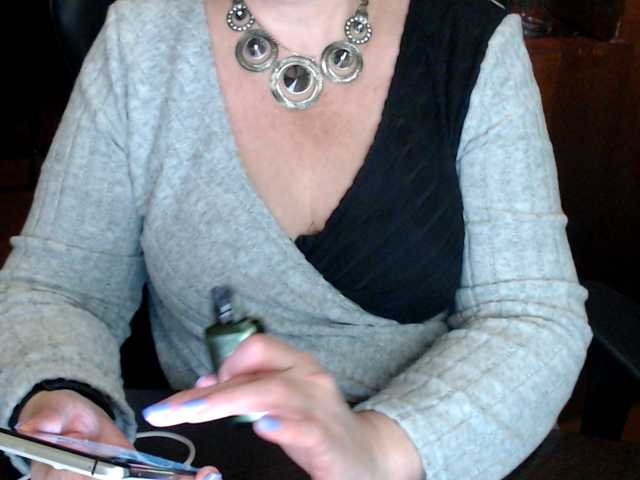 Alisa1917's BongaCams show and profile