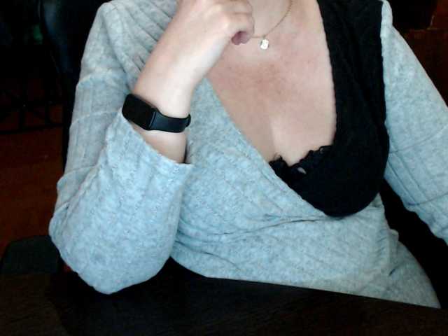 Alisa1917's BongaCams show and profile