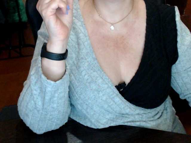 Alisa1917's BongaCams show and profile