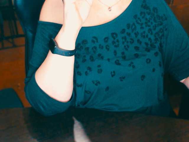 Alisa1917's BongaCams show and profile