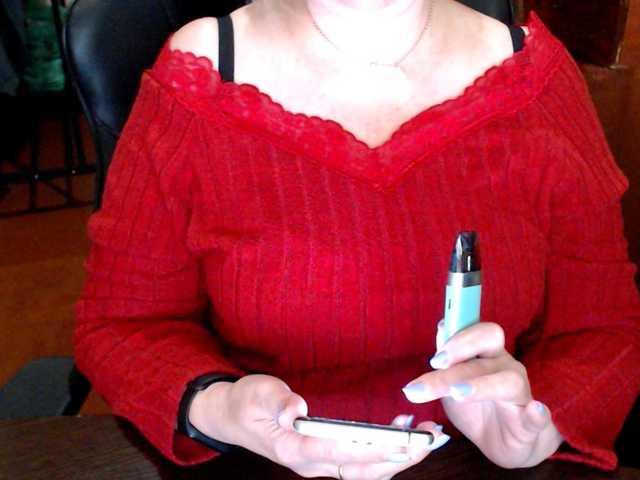 Alisa1917's BongaCams show and profile