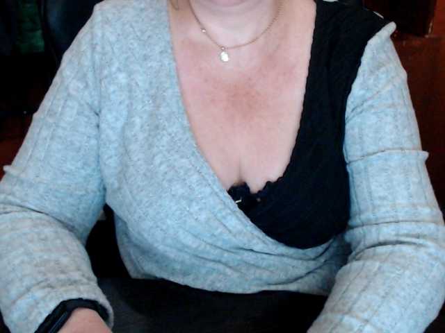 Alisa1917's BongaCams show and profile