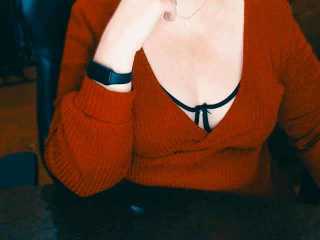 Alisa1917 on BongaCams and RICams