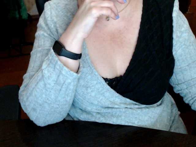 Alisa1917's BongaCams show and profile