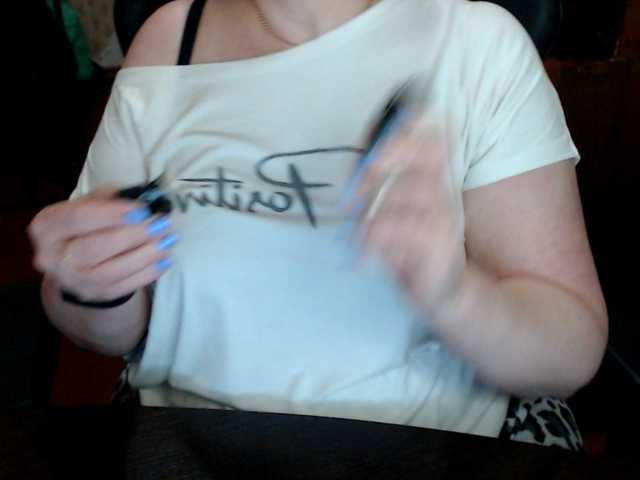 Alisa1917's BongaCams show and profile