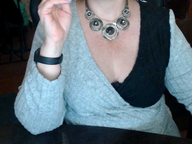 Alisa1917's BongaCams show and profile