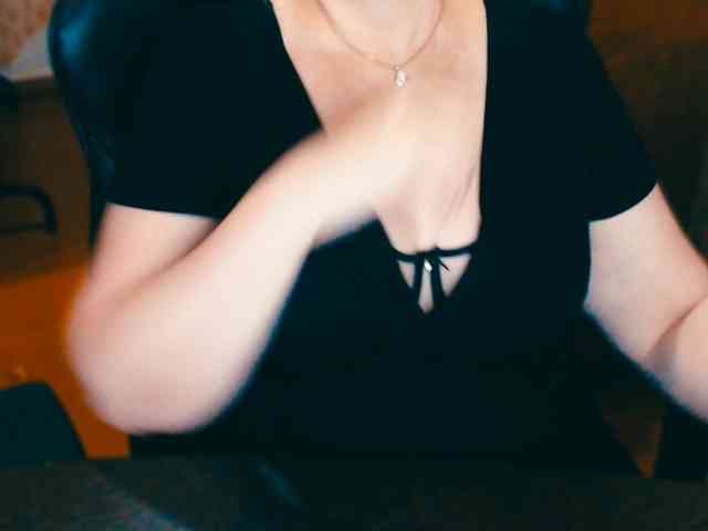 Alisa1917 webcam