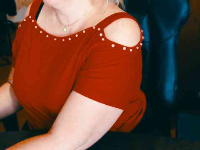 Alisa1917 Live Webcam on BongaCams