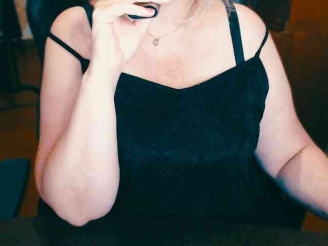 Alisa1917 webcam