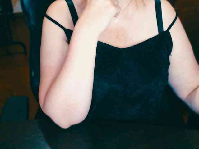 Alisa1917 webcam