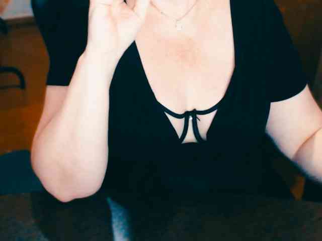 Alisa1917 webcam