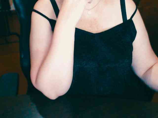 Alisa1917 webcam