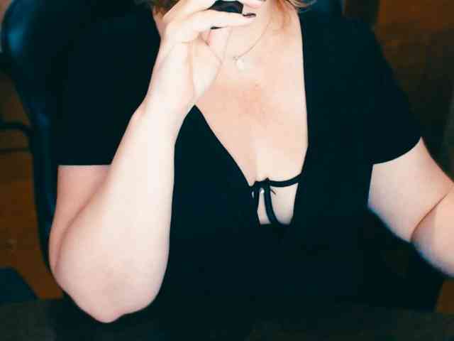 Alisa1917 webcam