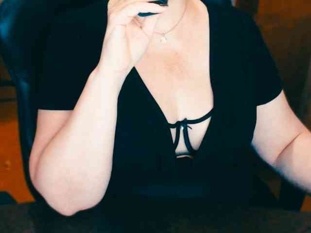 Alisa1917 webcam