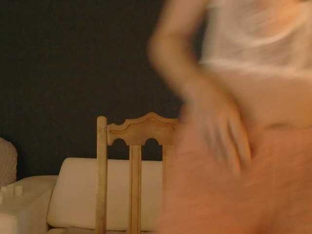 RoxySkyBlue's BongaCams show and profile