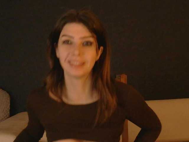 RoxySkyBlue's BongaCams show and profile