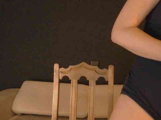 WhiteQueen888 webcam