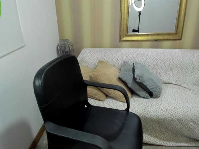 MerryColin webcam