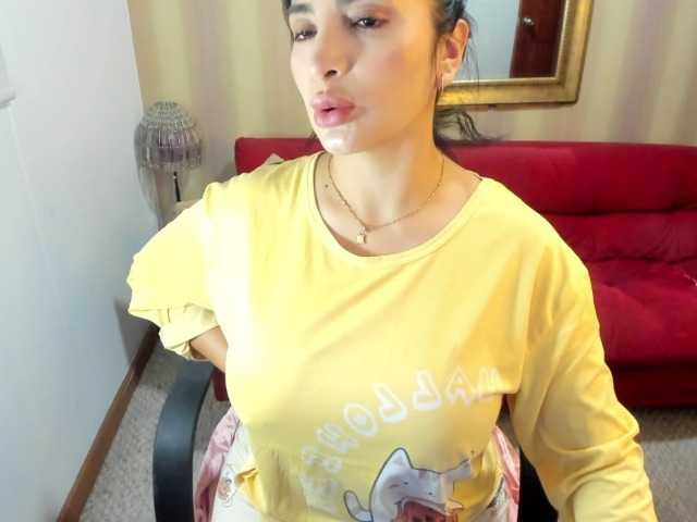 MerryColin live cam profile