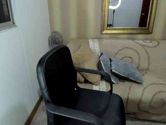 MerryColin webcam