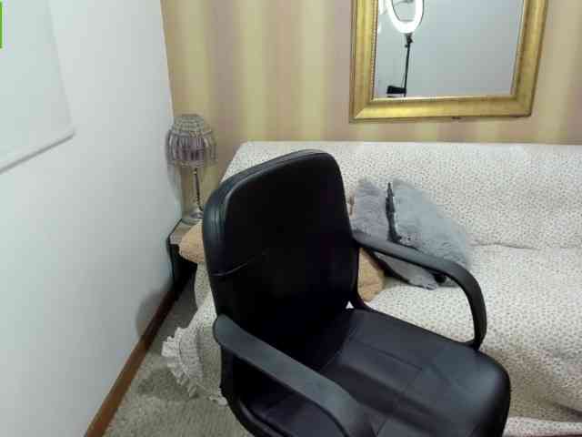 MerryColin webcam