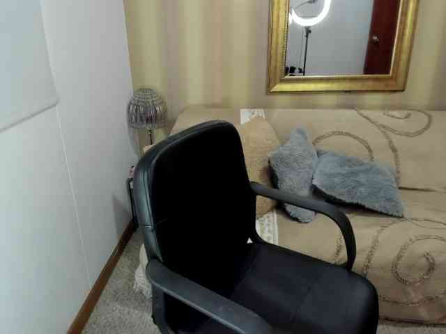 MerryColin webcam