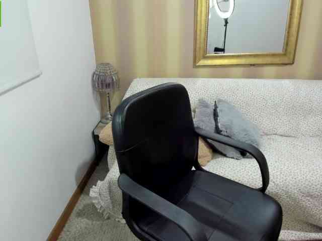 MerryColin webcam
