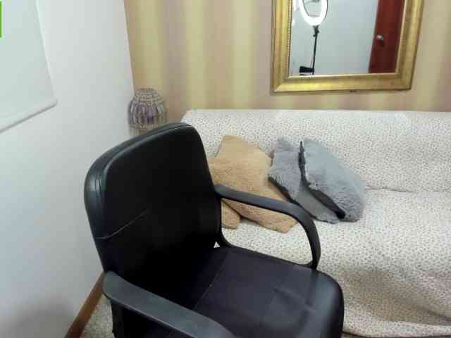 MerryColin webcam