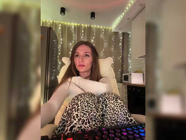 enlivenluv cam belle