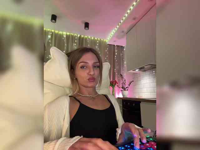 EnlivenLuv webcam