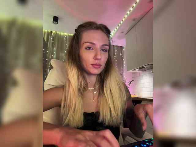 EnlivenLuv webcam