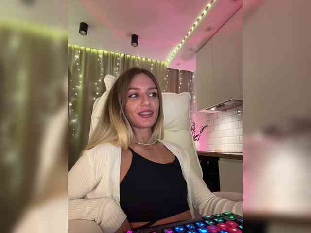 EnlivenLuv webcam