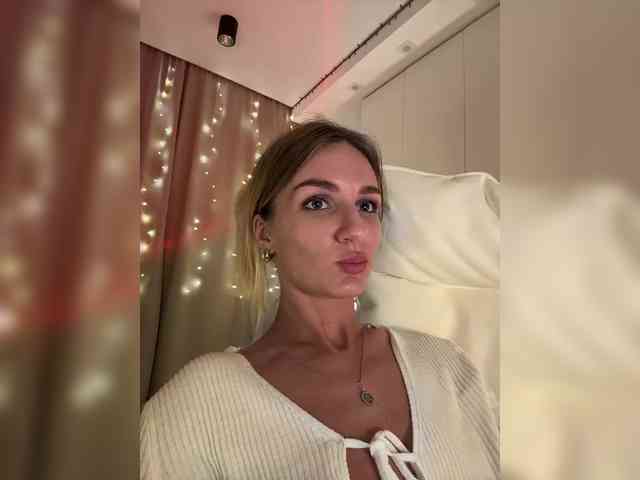 EnlivenLuv webcam