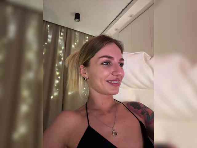 EnlivenLuv webcam