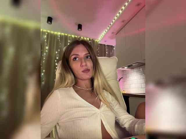EnlivenLuv webcam